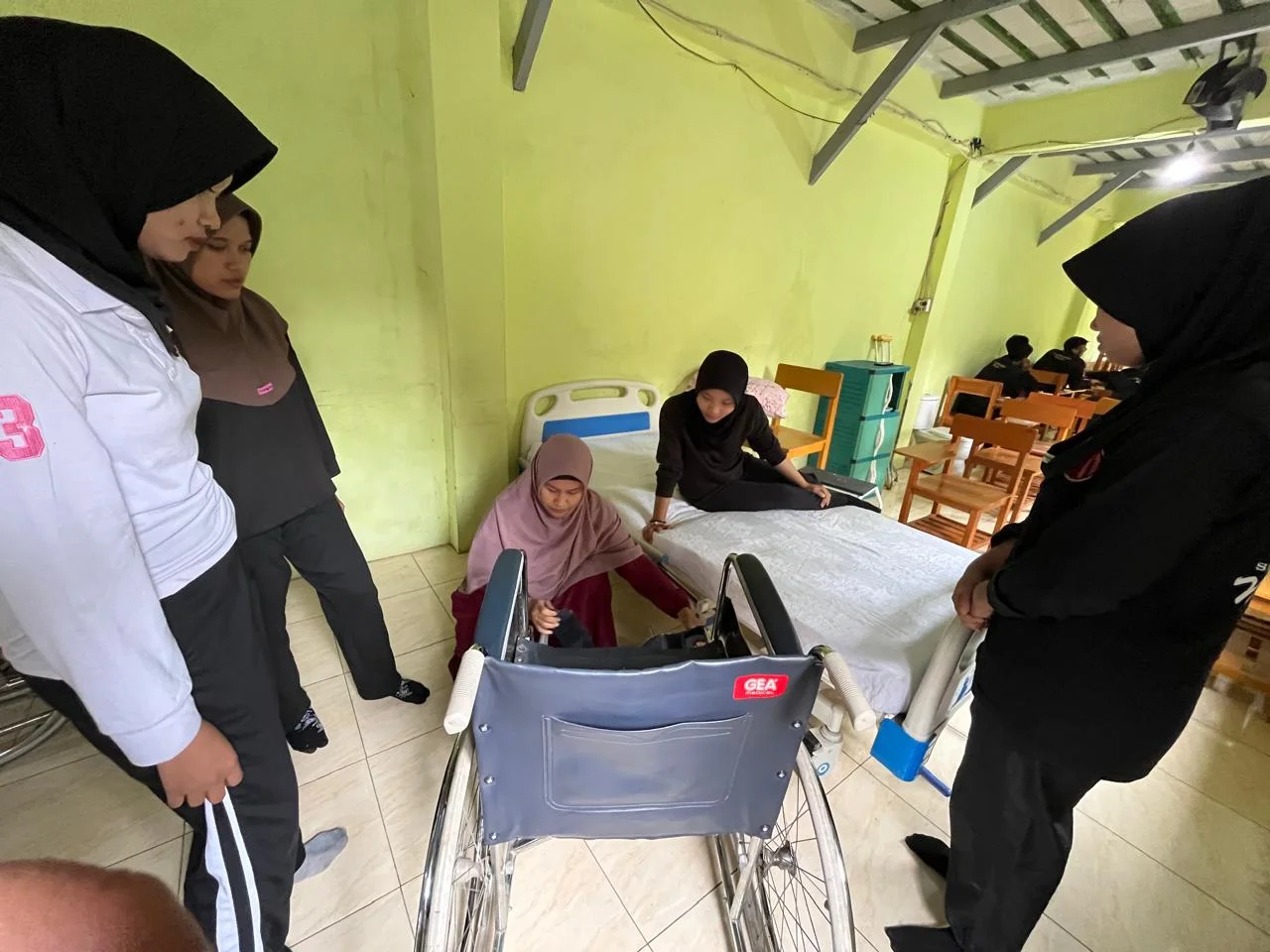 Hands-on caregiver practice